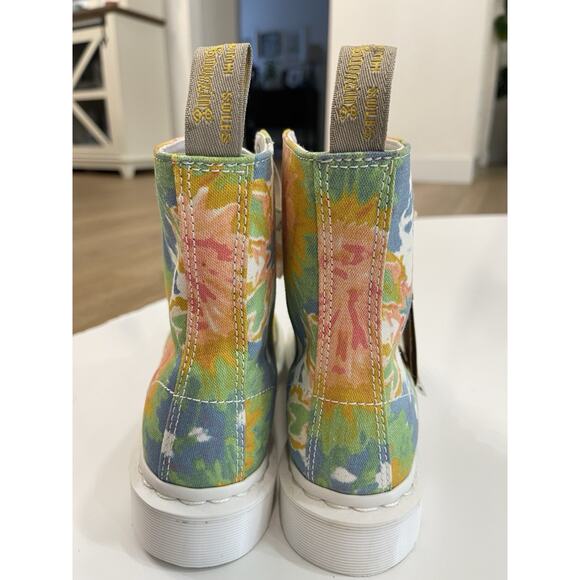 Dr Martens Tie-Dye V Page MTD Boot Multi Mandala Fine Canvas Size 5 NWOB - Picture 4 of 6